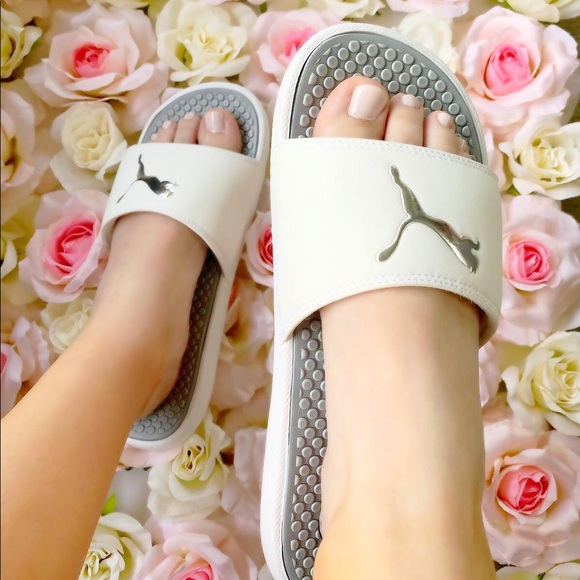 Puma Shoes - White & Gray puma slides💅🏼😍✨🥵😌